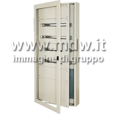 Quadri Elettrici - Quadro con porta con oblo' mis. 560Lx1680Hx200
