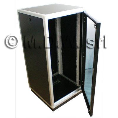 Armadio rack 24U colore nero ral 9005