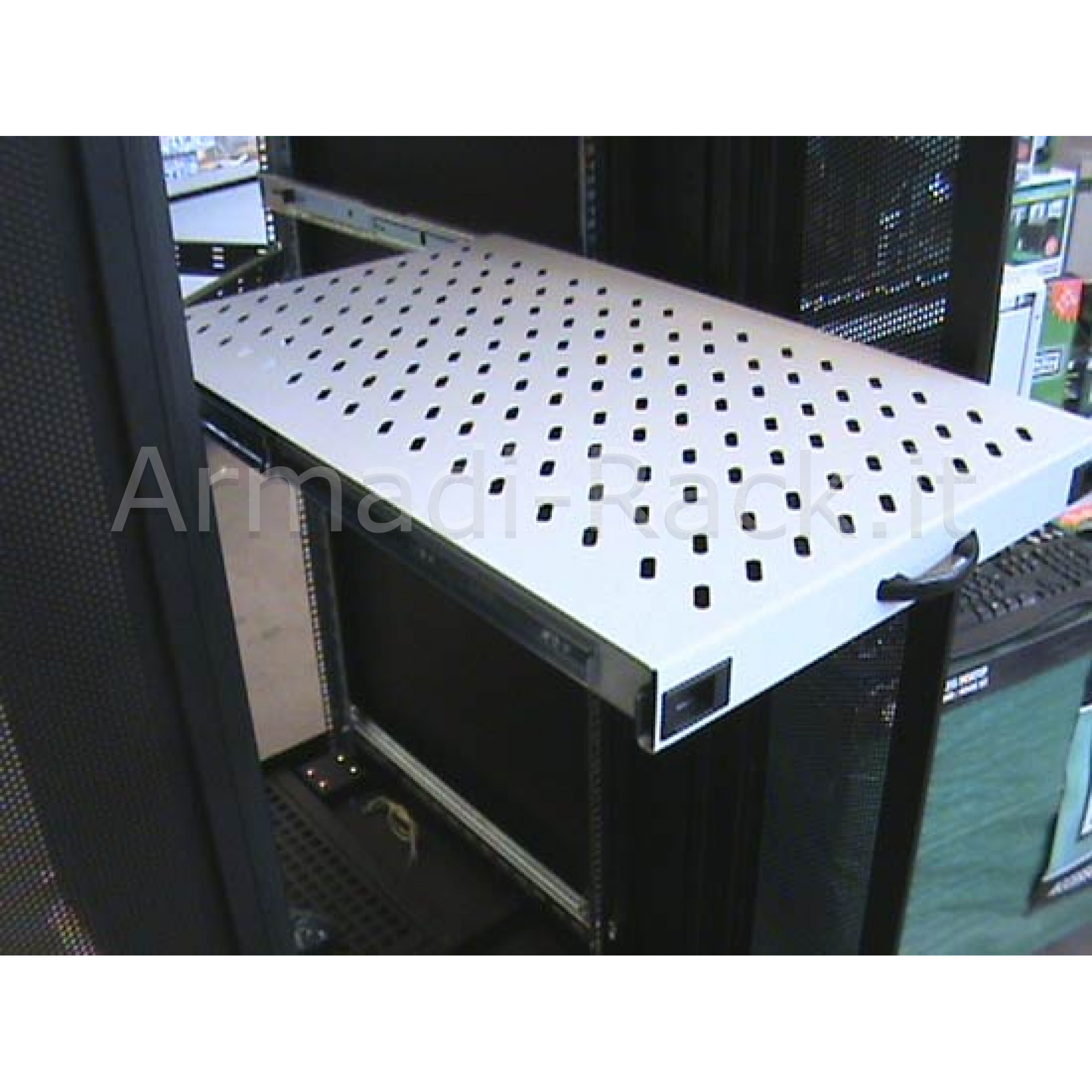 RIPIANO PER ARMADIO ESTRAIBILE SU BINARI TELESCOPICI 1 UNITA' PROFONDITA' 720 MM. GRIGIO RAL 7035 CARICO 80 KG. CON VITI (PER LINEA SERVER) (DN-19 TRAY-2-1000)