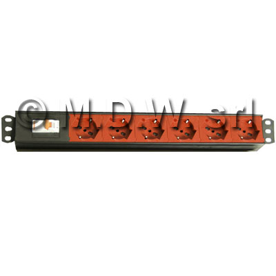 Multipresa 6  prese color ROSSO + inter. Magnetotermico 1P+N -  struttura PVC V0