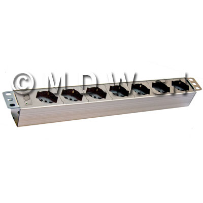 Multipresa 7  prese + inter. Magnetotermico  CIVILE 3,0KA -  struttura in alluminio