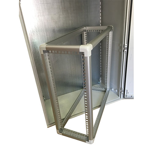 cassetta IP 65 da esterno con telaio rack 19"