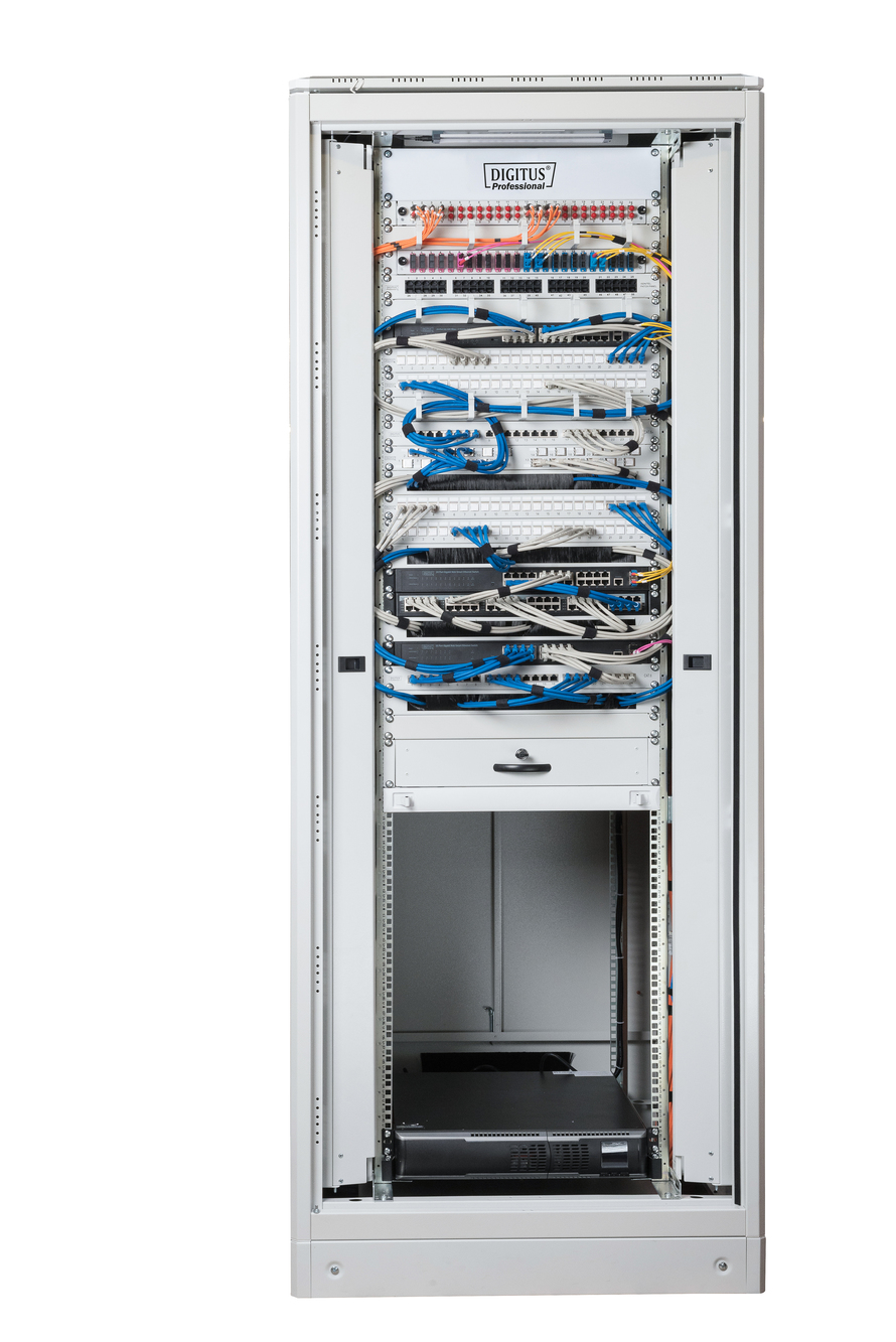 DIGITUS Armadio di rete serie Unique 42U - 800x800 mm (LxP), colore...