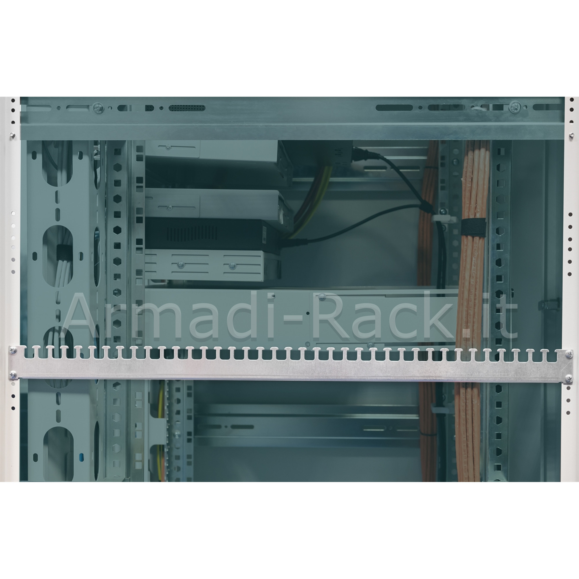 Guida di supporto cavi per quadri di rete da 483 mm (19") della serie...