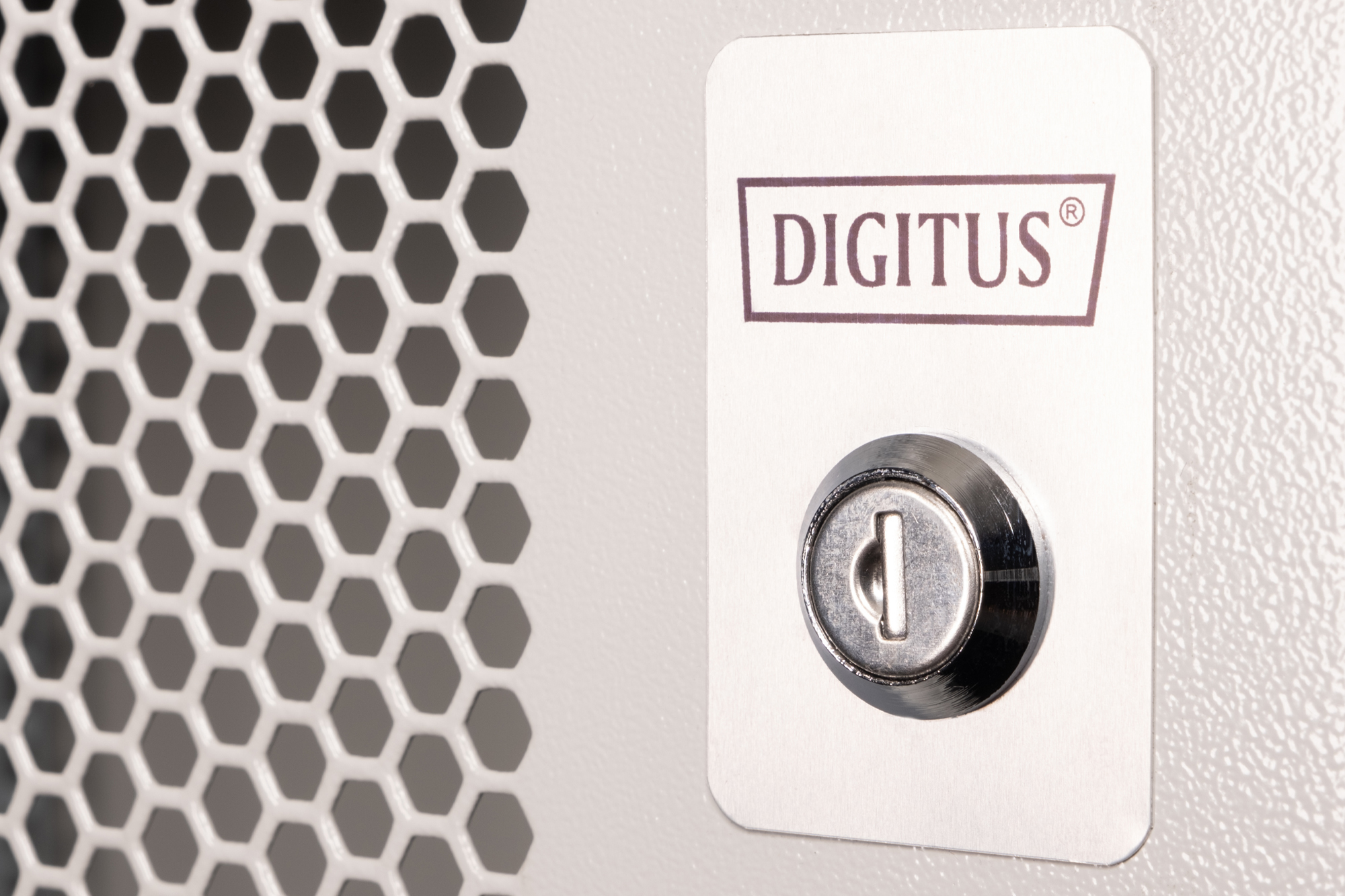 Quadro rack 19" Digitus con porta grigliata, 9U 540x400 mm (lxp)