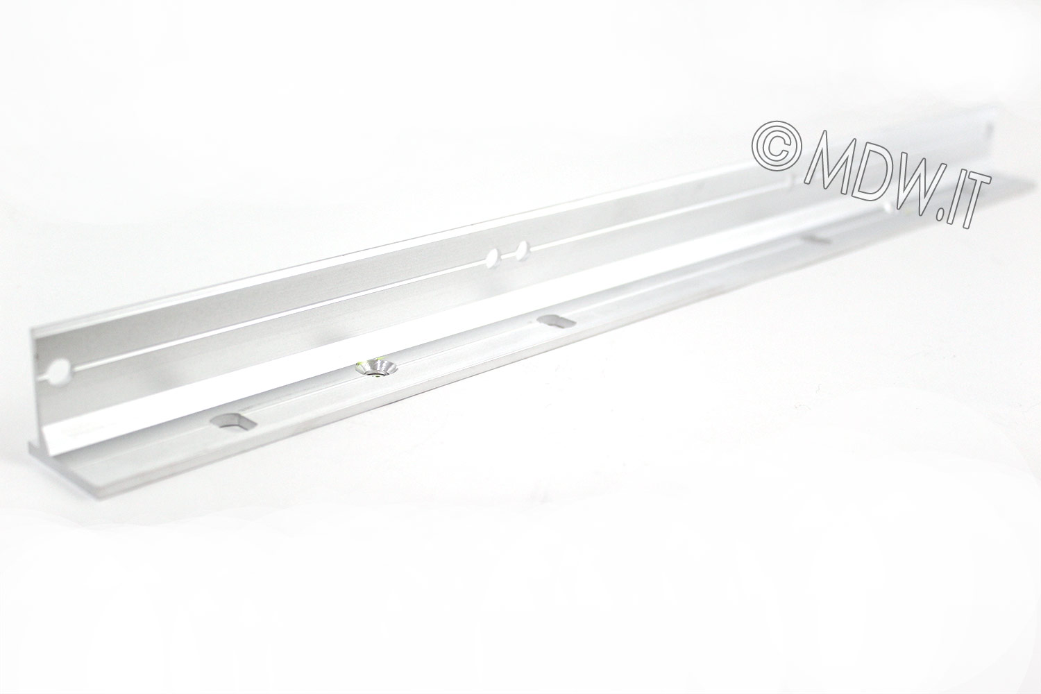 FA 19-9M - FLANGIA 19'' 9HE con fori per maniglia (9 unità rack)
