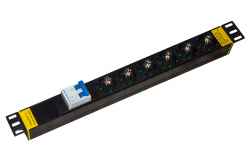Stiscia di alimentazione con 6 prese tripolari/schuko + interruttore magnetotermico, senza cavo, montaggio rack 19"