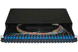 PANNELLO FIBRA OTTICA 19" CON 24 ADATTATORI SC DUPLEX SINGLEMODE PROFONDITA' 250 MM CON PIGTAIL INSTALLATI COLORE NERO