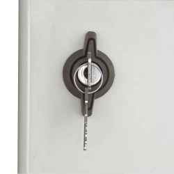 Chiusura a serratura con chiave codificata