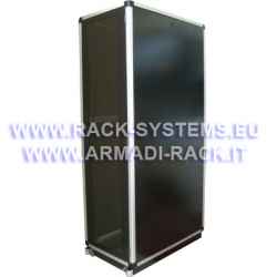 ARMADIO RACK 30U X 596 X 818 struttura in estruso di alluminio, porta anteriore con finestra in cristallo temprato, fianchi e retro...