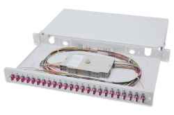 Pannello estraibile 19 per fibra ottica con 24 connettori lc duplex om4 completo di pigtail