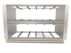 Subrack portamoduli 6U (2 x 3U) 84HP x 239 per schede P=220 con connettori ad inserzione diretta o su backplane